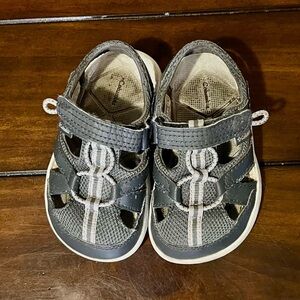 Columbia Toddler Sandals Gray Size 8 | Water-Friendly Outdoor Shoes
